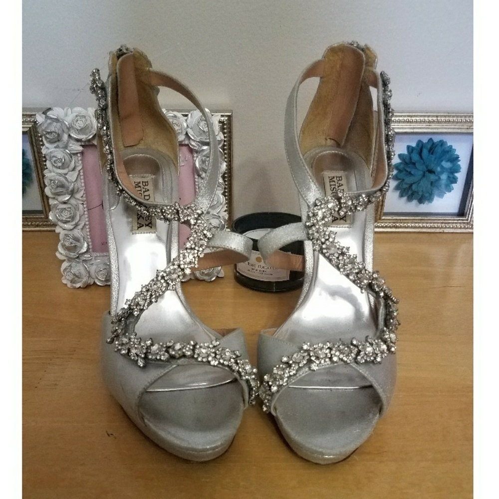 Badgley Mischka Leather Heels